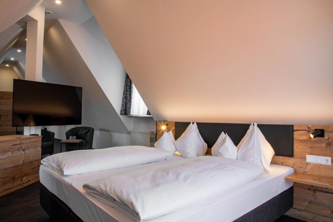 Laichingen Hotel & Restaurant Post מראה חיצוני תמונה