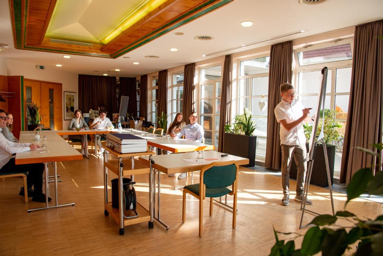 Laichingen Hotel & Restaurant Post מראה חיצוני תמונה