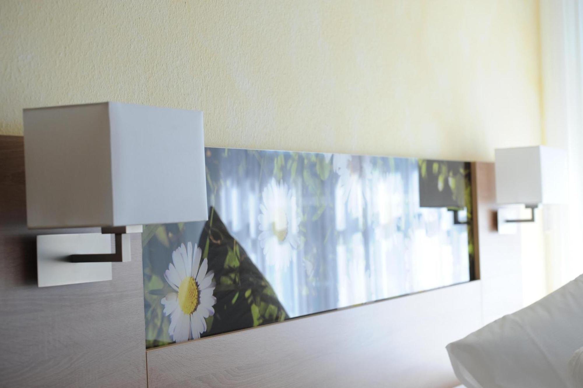 Laichingen Hotel & Restaurant Post מראה חיצוני תמונה