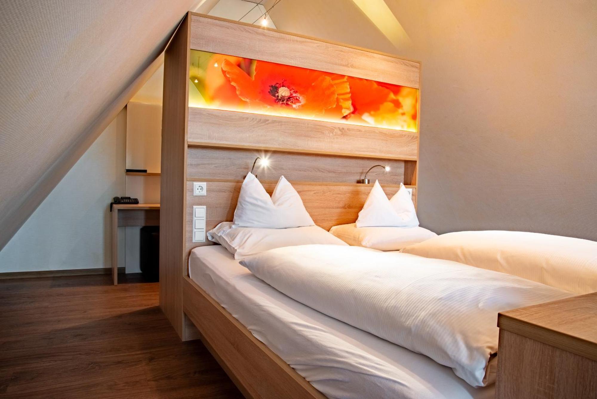 Laichingen Hotel & Restaurant Post מראה חיצוני תמונה