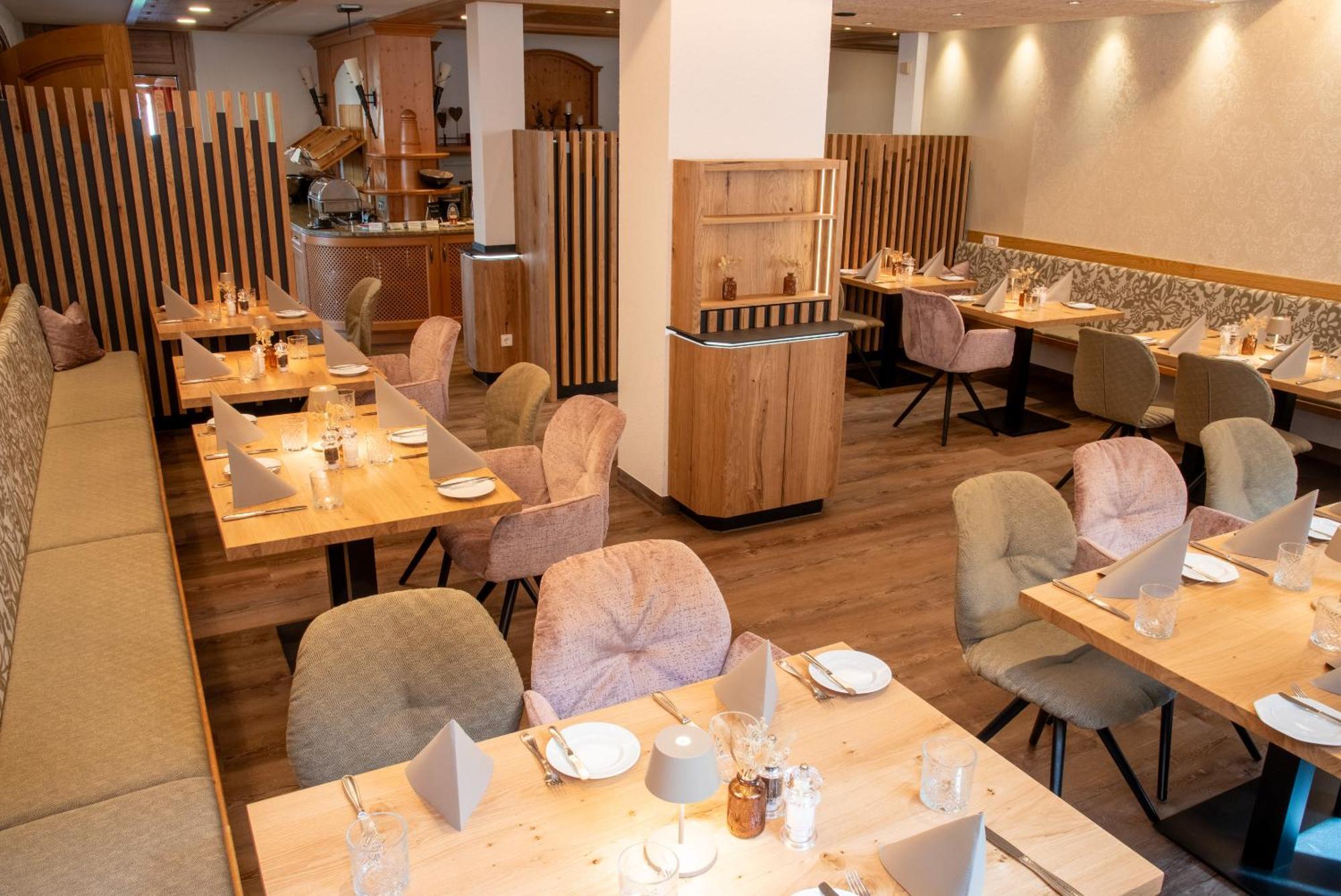 Laichingen Hotel & Restaurant Post מראה חיצוני תמונה