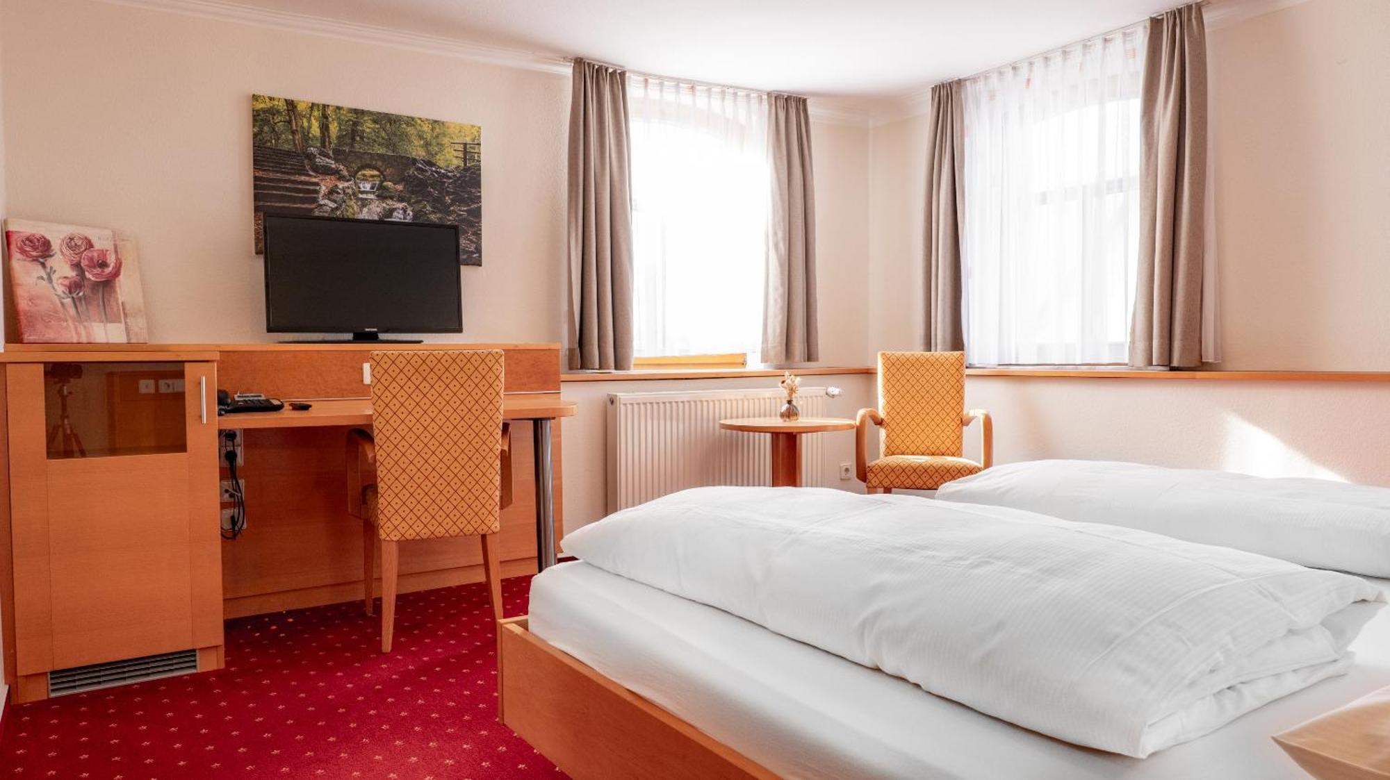 Laichingen Hotel & Restaurant Post מראה חיצוני תמונה