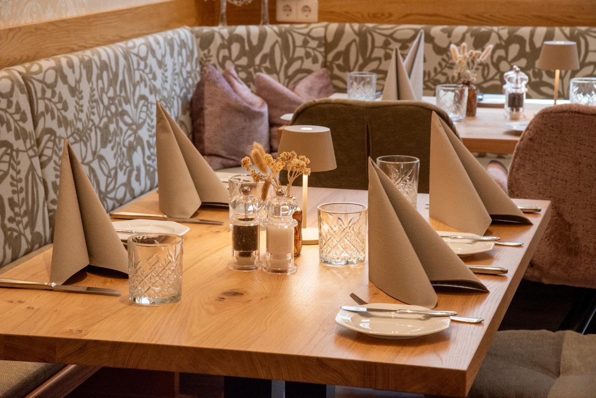 Laichingen Hotel & Restaurant Post מראה חיצוני תמונה