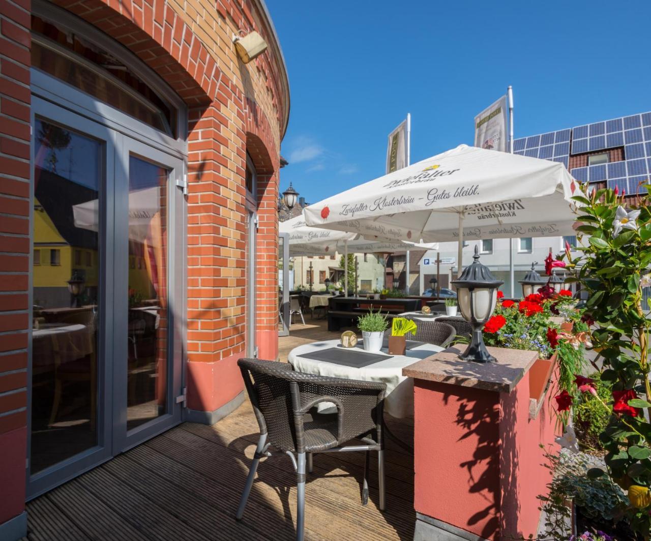 Laichingen Hotel & Restaurant Post מראה חיצוני תמונה