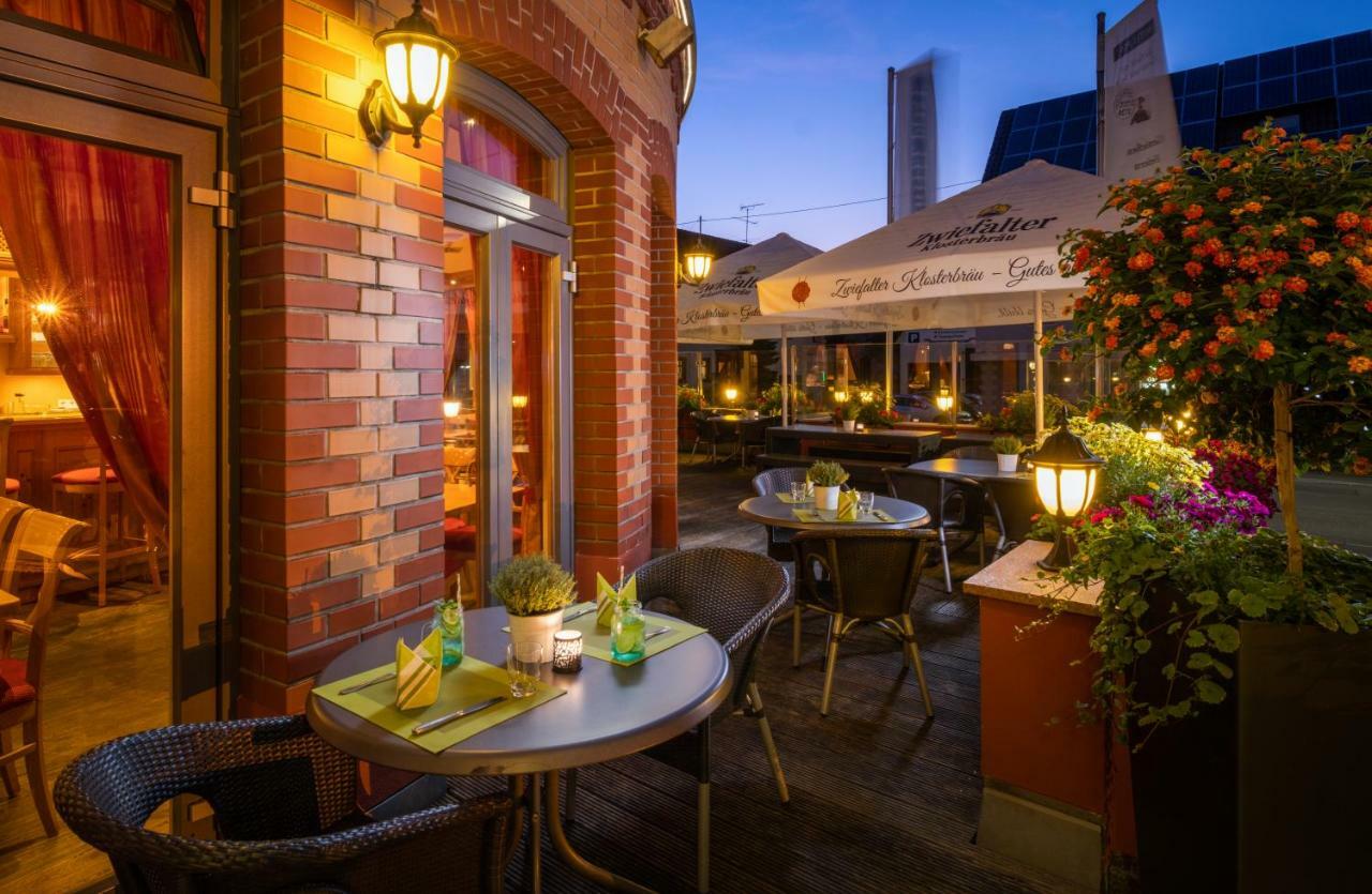 Laichingen Hotel & Restaurant Post מראה חיצוני תמונה